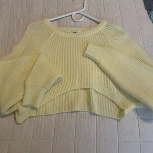Yellow knit cropped sweaterer
